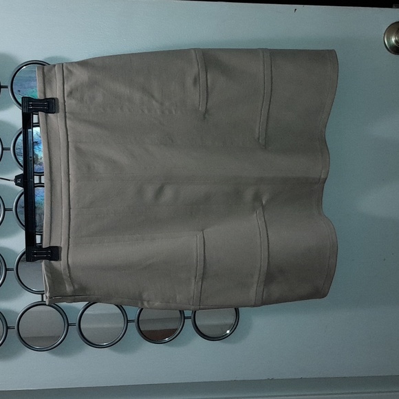 🌺MOSSIMO BEIGE STRETCH Skirt - Picture 3 of 5